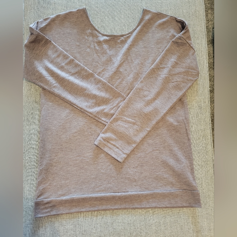 Banana Republic long sleeve with open back